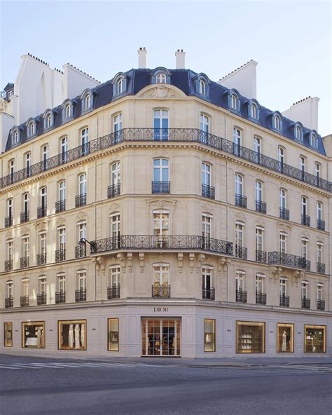 chiffre d'affaire christian dior|30 avenue montaigne in paris.